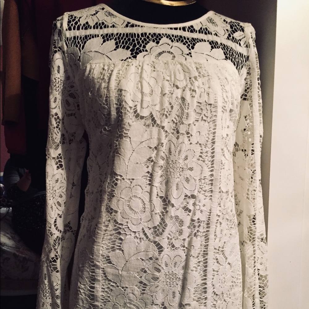 White lace dress
